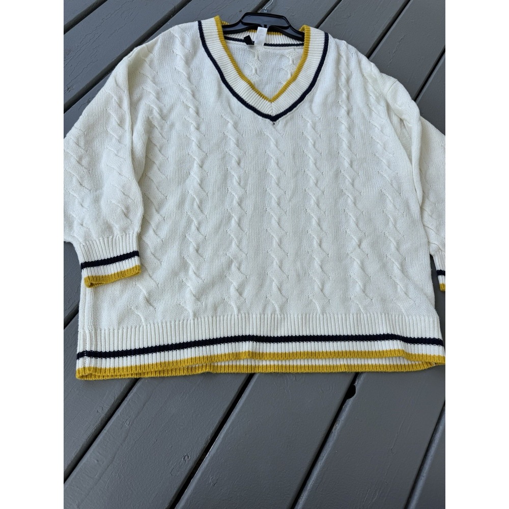 Divided by H&M Oversized Sweater‎ Chunky Large White Cable Knit Preppy V-Neck - Picture 4 of 7